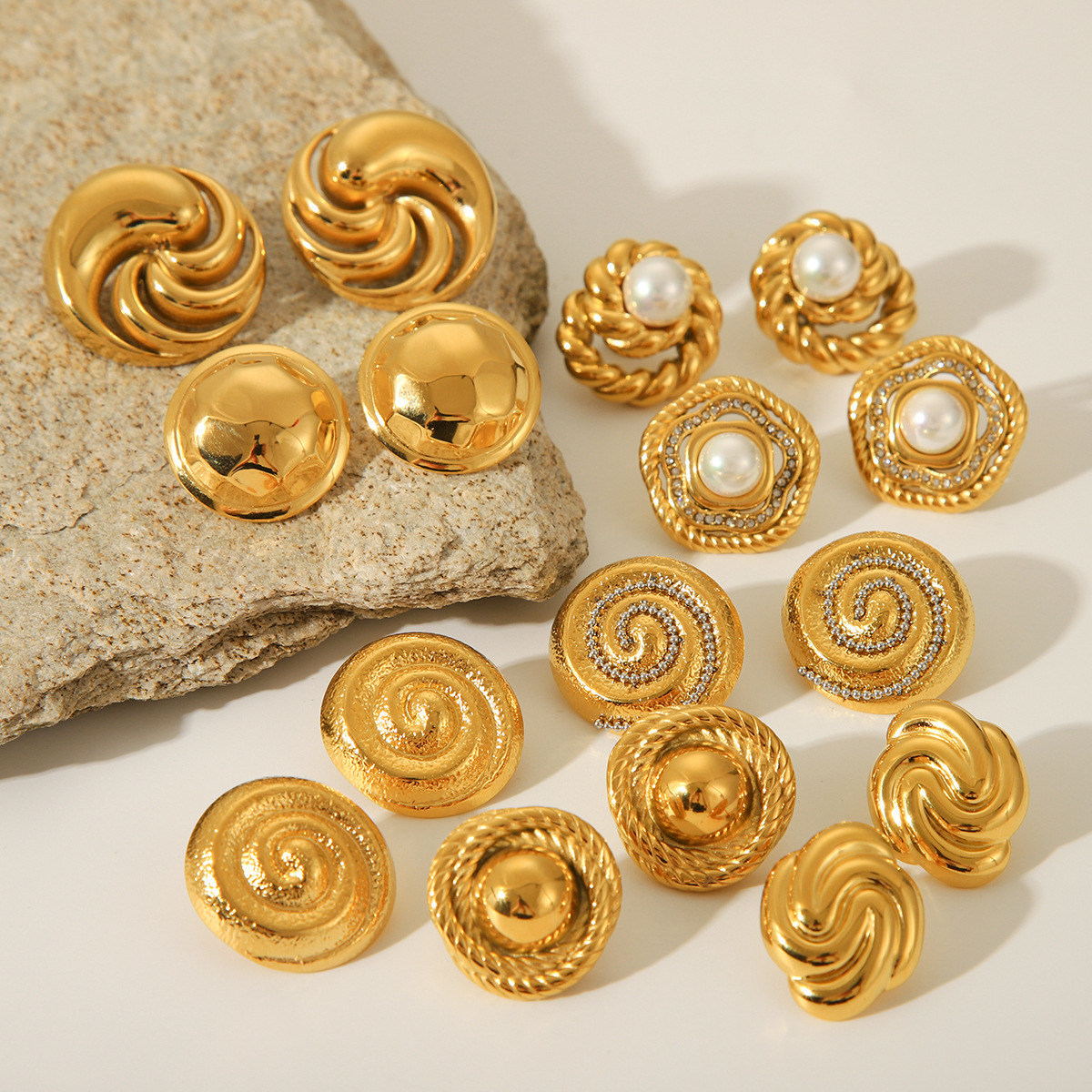 Free Shipping 2025 New Designer Jewelry Trend Geometric Titanium Steel Earrings 18K Gold Stainless Spiral Pattern Swirl Stud Earrings For Women Pearl 