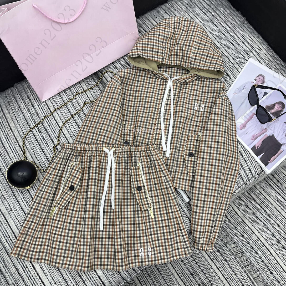 women sets brand skirts 2pcs hoodie jacket set fashion logo hooded coat plaid two-piece casual overskirt vacation skirt suit Aug 04