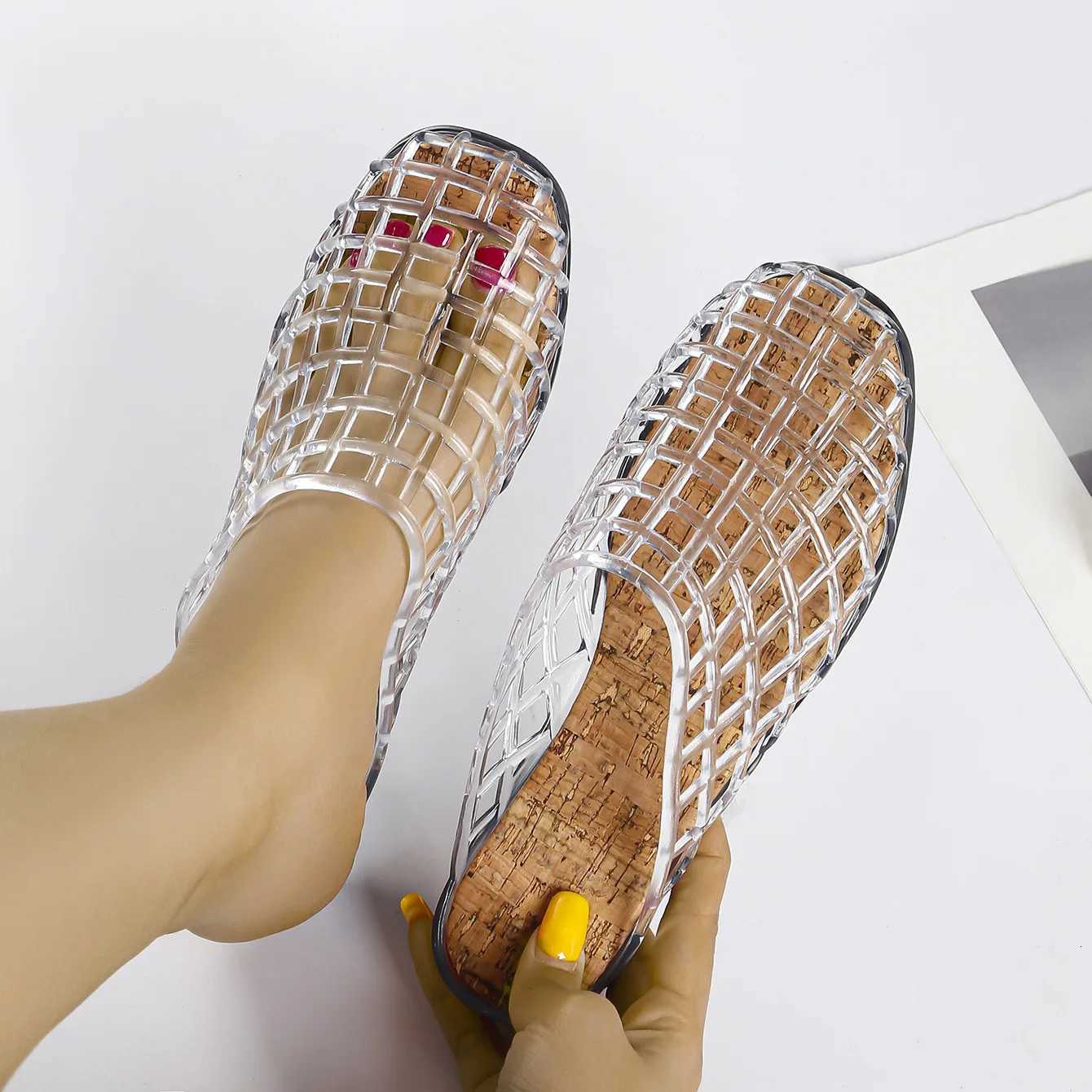 2025 Womens New Flat Slippers with Hollow PVC Breathable Summer Outerwear Baotou Bag and Casual Jelly Slippers W250805