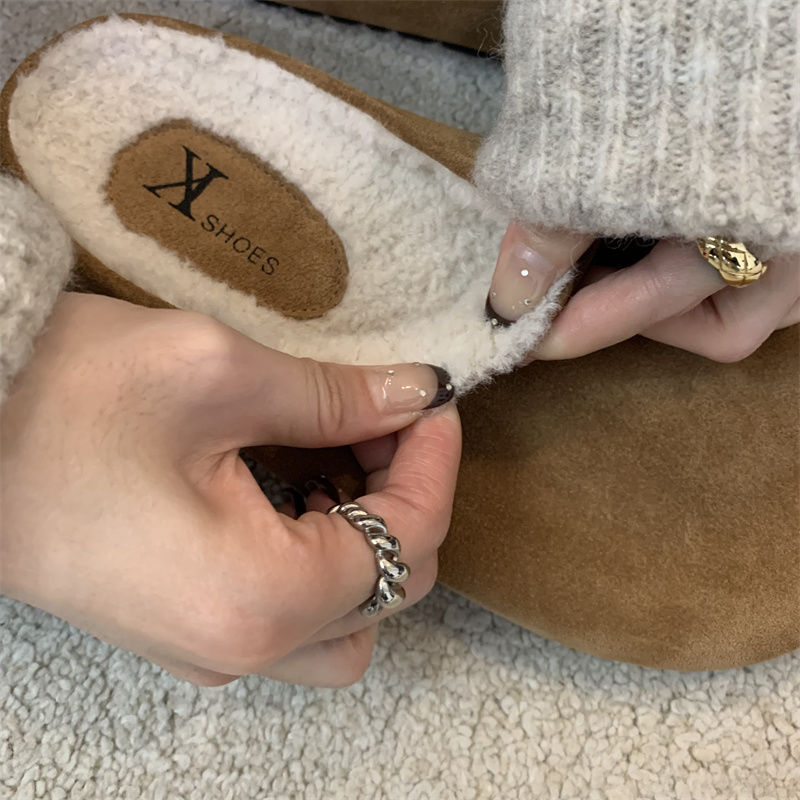 Velvet women's slippers 2025 Winter Designer New Retro Flat Slipper Versatile Outdoor Durable Slides Comfortable Convenient Daily Wear Sizes 35-4