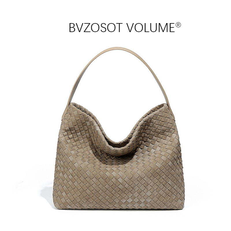 new Hand - knitted large - capacity matte underarm bag fashionable and textured versatile single - shoulder bag commuting bucket - shaped cross - body