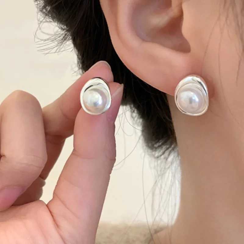 Light Luxury Imitation-Pearl Stud Earrings for Women Geometric Temperament Earring Jewelry Gifts womens earrings Y250804