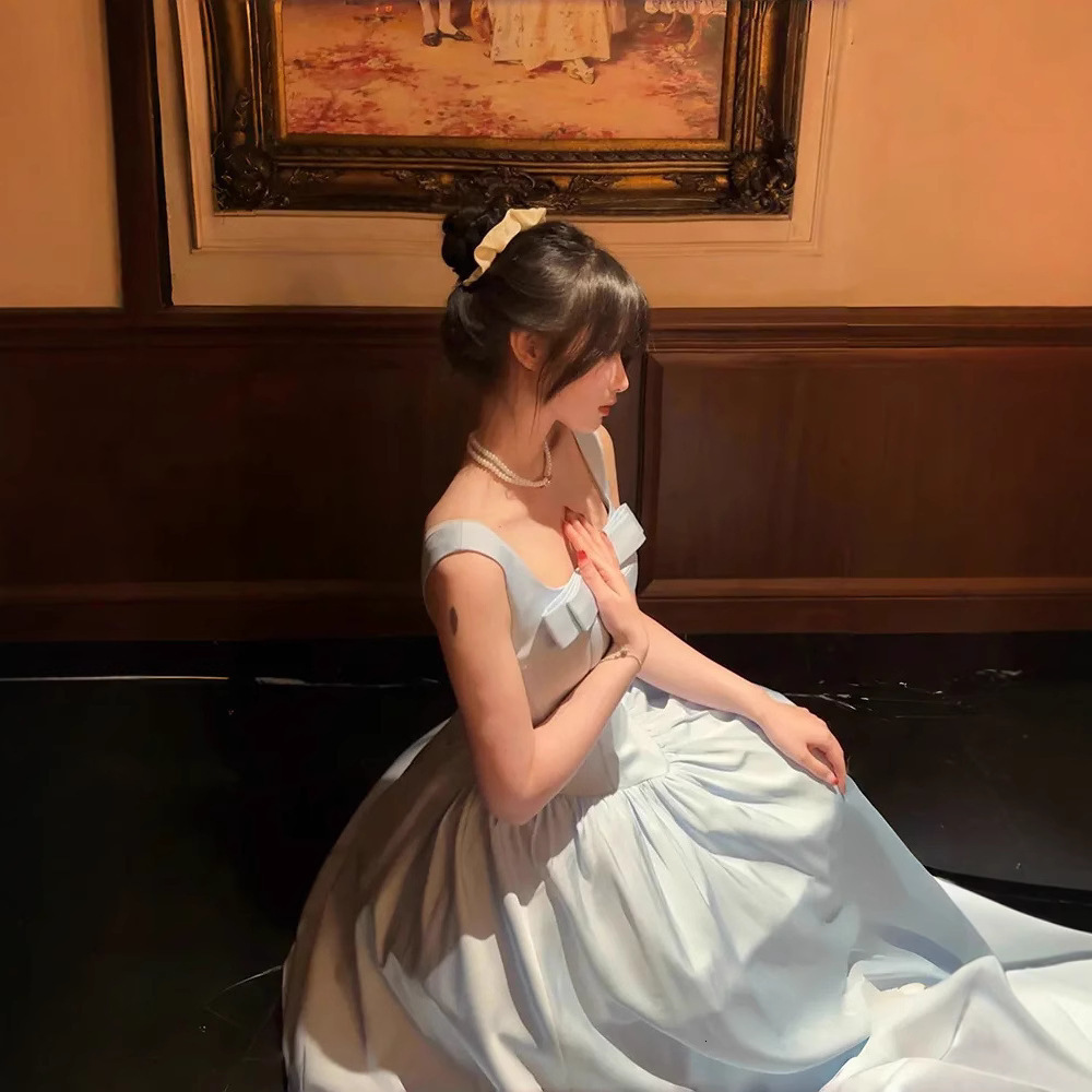 2025 Blue Dress French Style Stunning Lightweight Dress Heavy Craftsmanship Bow Princess Dress Satin Waist Birthday Dress trend Women's Summer Ne