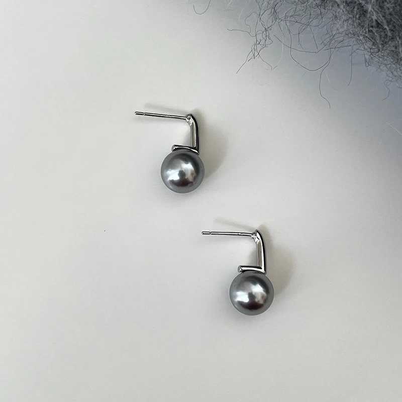 Vintage Light Luxury Gray Pearl Earrings for Women Fashion French Elegant Crystal Daily Wear Simple Jewelry Party Gifts Y250804