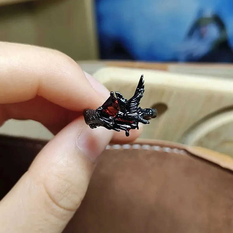 Game Love and Deep Space Sylus Crow Cosplay Ring Unisex Alloy Adjustable Opening Red Gem Rings Punk Jewelry Accessories Prop U250805