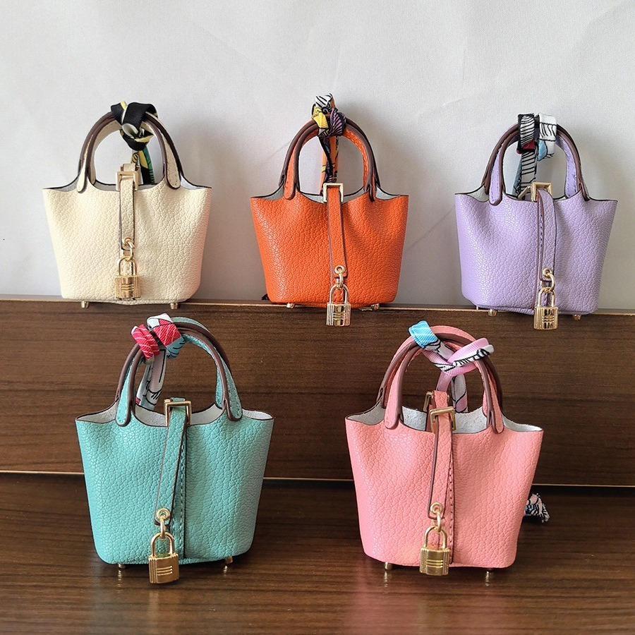 Mini Basket Bag Pendant Microfiber Leather Car Keychain Women Creative Mini Bucket Bag Pendant 250805
