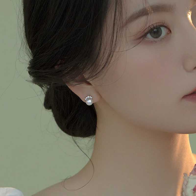 Fashion Delicate Imitation Pearl Earrings Bride Wedding Accessories Elegant Temperament Earrings New Trendy Women Jewelry Y250804