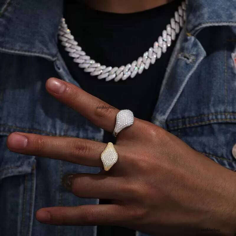 VVS1 D Color Moissanite Fine Jewelry High Quality Sterling Sier Engagement Rings Trendy GRA Certified