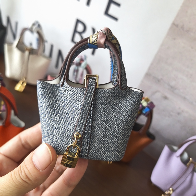 Mini Basket Bag Pendant Microfiber Leather Car Keychain Women Creative Mini Bucket Bag Pendant 250805