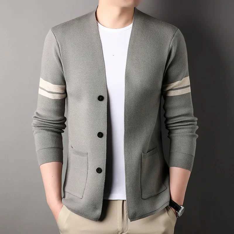 Knitted Cardigan for Men Thin Style 2024 Spring and Autumn Casual for Young and Middle-aged Shawl Sweater for Outer Wear Woolen XJ250805