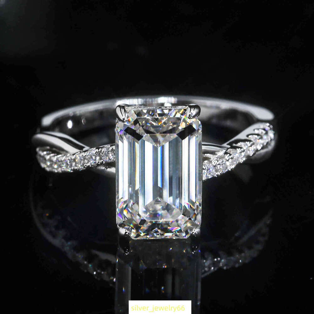Emerald Cherokee 4-carat Sier High end Girls Ring Suitable for Proposal and Marriage with GRA
