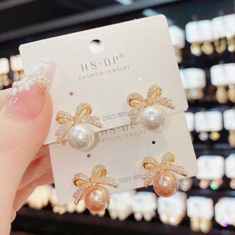 Sparkling Rhinestone Bow Pearl Stud Earrings Light Luxury Fashion Jewelry Womens Gifts for Weddings and Birthdays Y250804