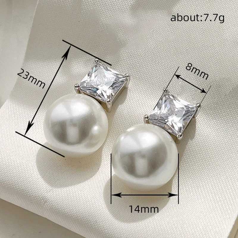 100% Authentic Temperament Imitation Pearl Earrings for Women Single Princess Cubic Zirconia Exquisite Accessories Ladys Jewelry Gifts Y250804