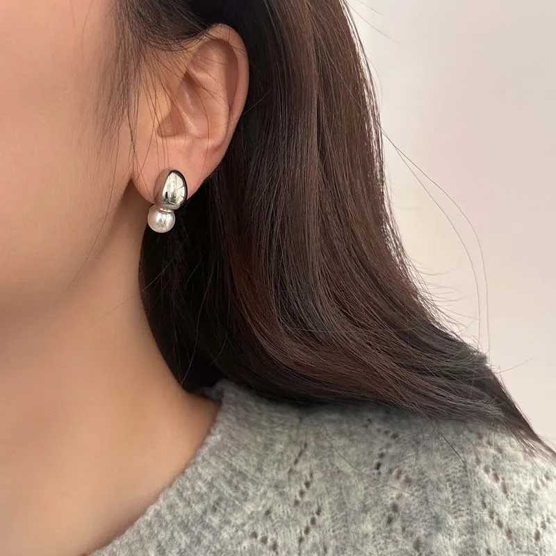 Korean Silver Color Water Drop Pearl Stud Earrings for Women Elegant Imitation Pearl Two Ways To Wear Hanging Earrings Jewelry Y250804