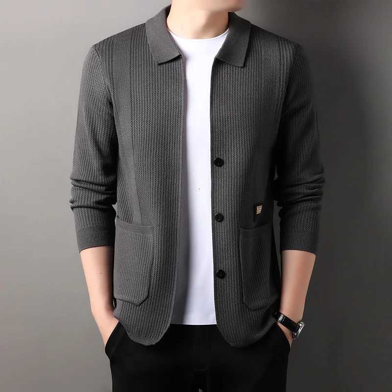 2025 Mens Autumn/Winter Knitted Cardigan Color Contrast Design Sweater Mens Clothing Lapel Casual Knitted Cardigan XJ250805
