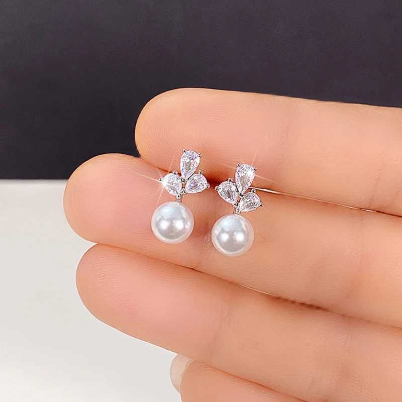 8 Exquisite Women Imitation Pearl Earrings Dainty Temperament Elegant Ear Accessories for Female Fashion Versatile Jewelry Y250804