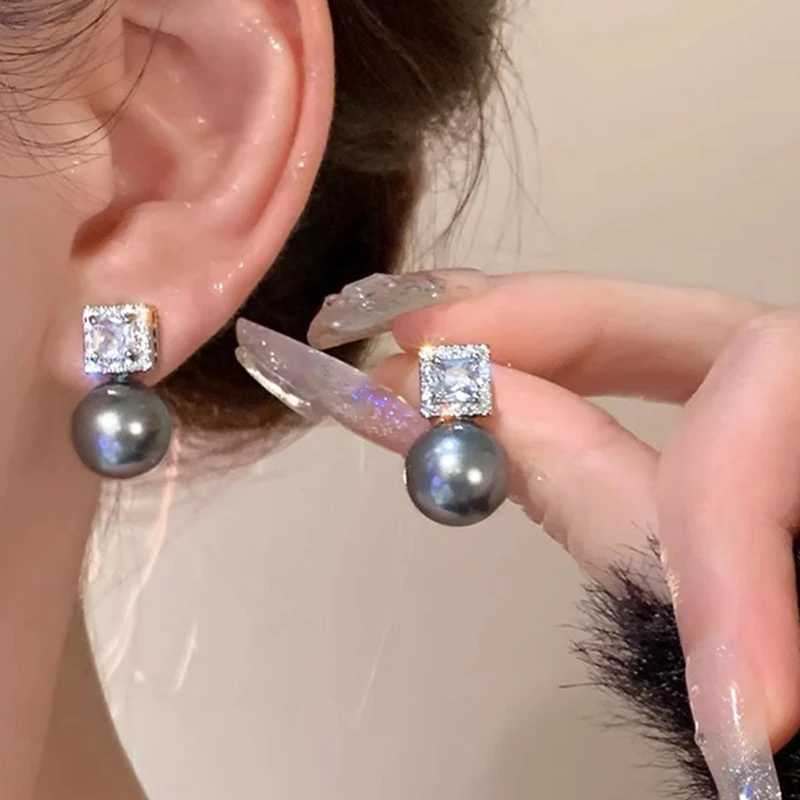 Luxury Gray Pearl Dangle Earrings for Women Classic Elegant Temperament Crystal Zircon French Stud Earrings Fashion Jewelry Gifts Y250804