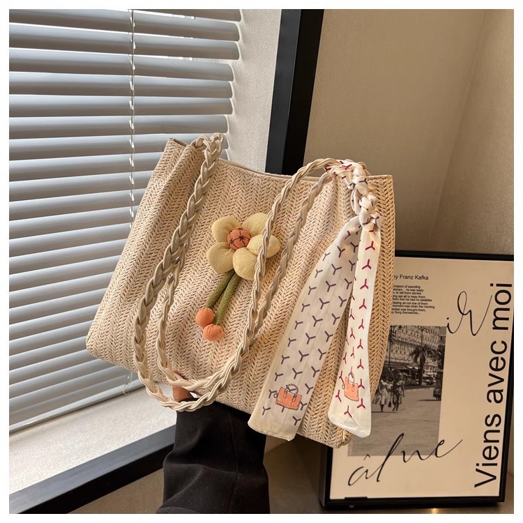 S27 Chic Coastal Ch… - image