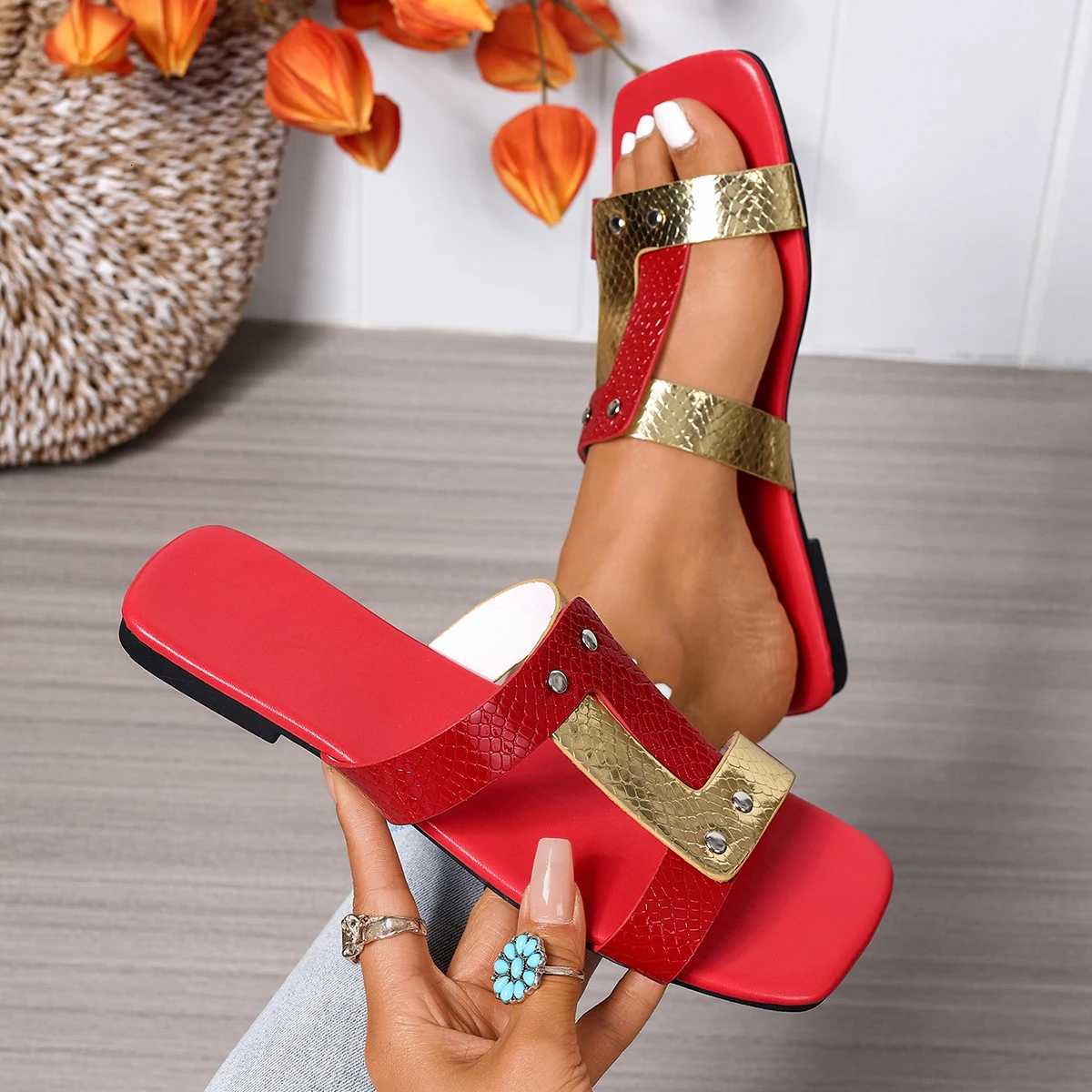 Summer New Square Toe Open Toe Comfortable Casual Slippers Fashionable and Lightweight Outside Large-size Slippers for Women W250805