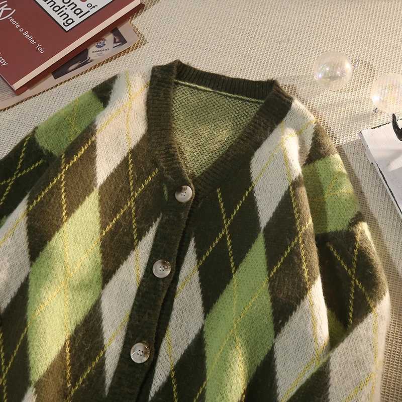 Japanese Retro Rhombus V-neck Cardigan Sweater Men in Spring Autumn Loose Thickened Sweater Casual Lazy Style Jacket Aesthetic XJ250805