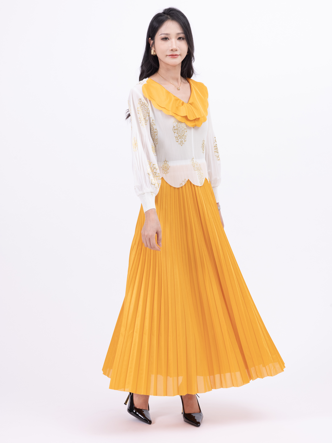 Dresses Elegant Two fake dresses with gold foil and contrasting colors H250327