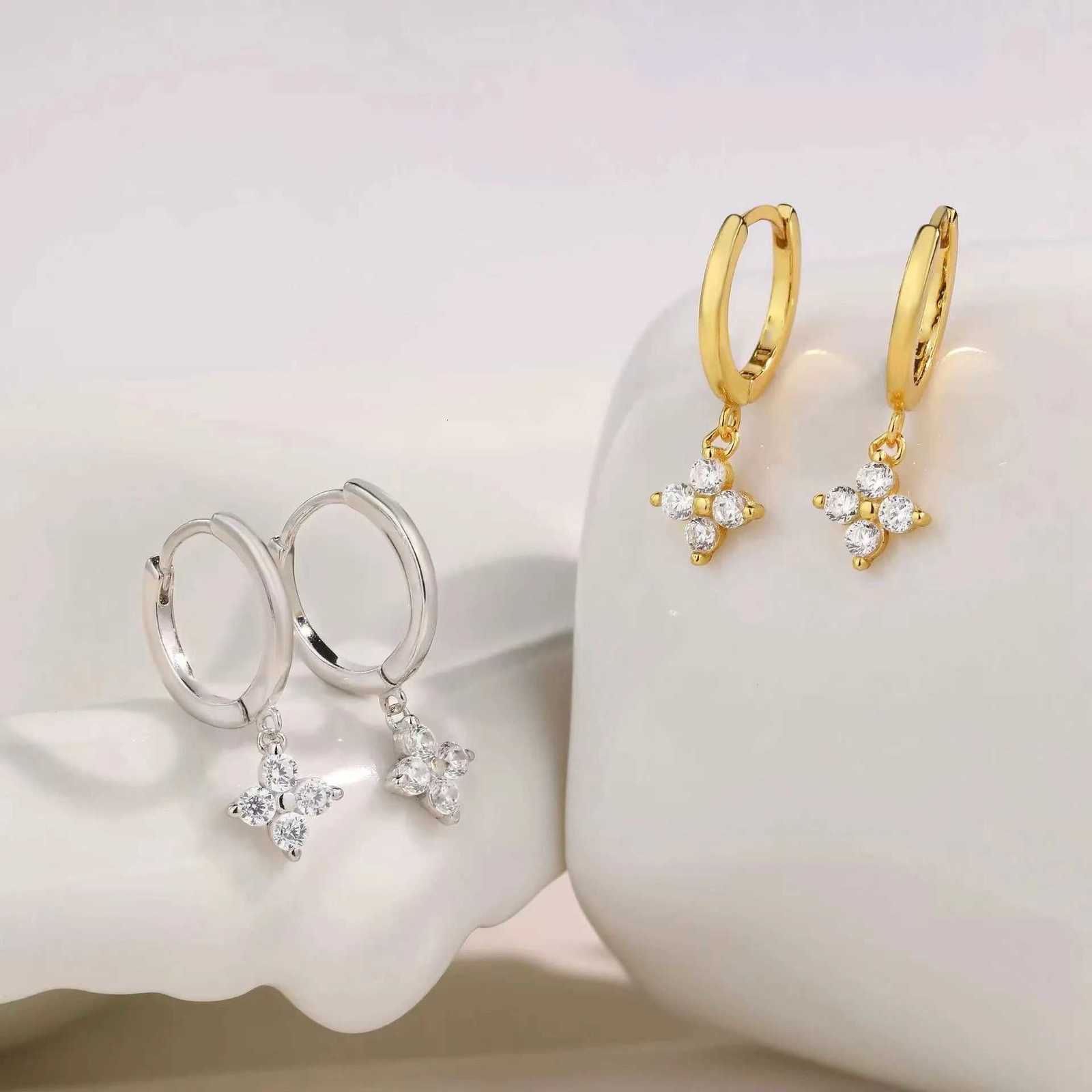 Simple Gold Color Stainless Steel Floral Sweet Earrings Temperament Simple Inlaid Zircon for Women Wedding Jewelry Accessories Y250804
