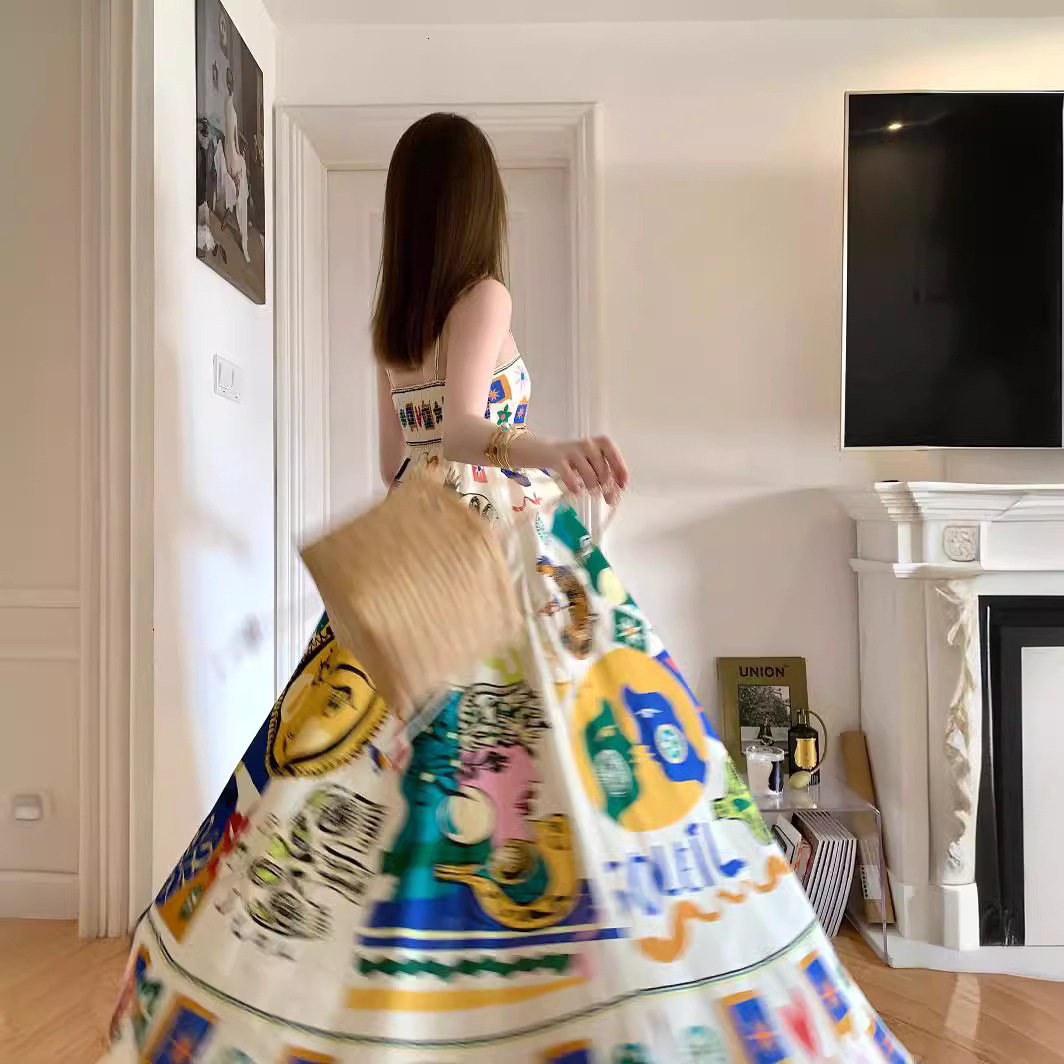 2025 Unique Graffiti Printed Lace up Dress for Women's Summer New Style Retro trend Vacation Ethnic Style Waist Beach Dress New Designer Dress