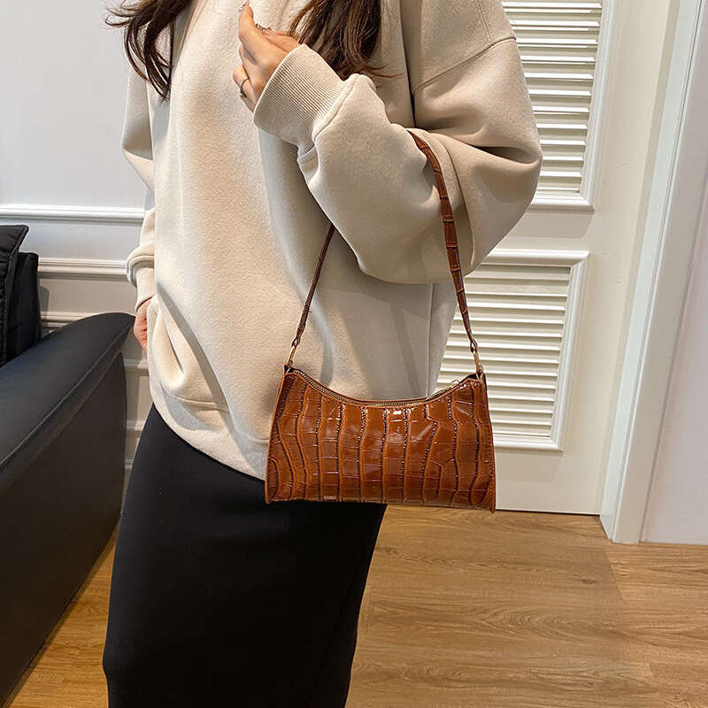 Crocodile Pattern 2025 New Style Crescent Simple Solid Color Underarm Baguette Single Shoulder Bag Women's Handbag