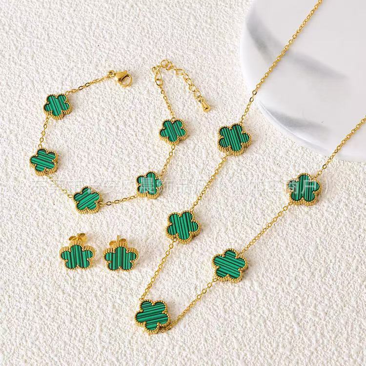Free Shipping 2025 New Designer Jewelry Luxury Jewelry Bracelet Necklace Earring Set European And American Fashion Versatile Five-Leaf Flower