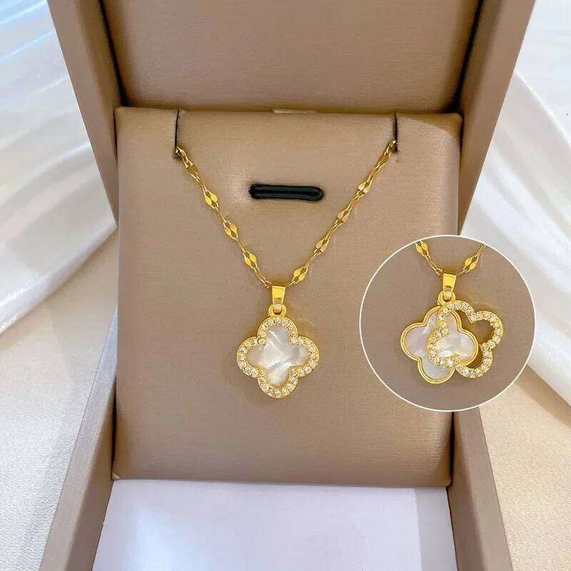 New dia-encrusted double-sided four-leaf clover necklace with feminine charm and a shell collarbone chain for girls 9527