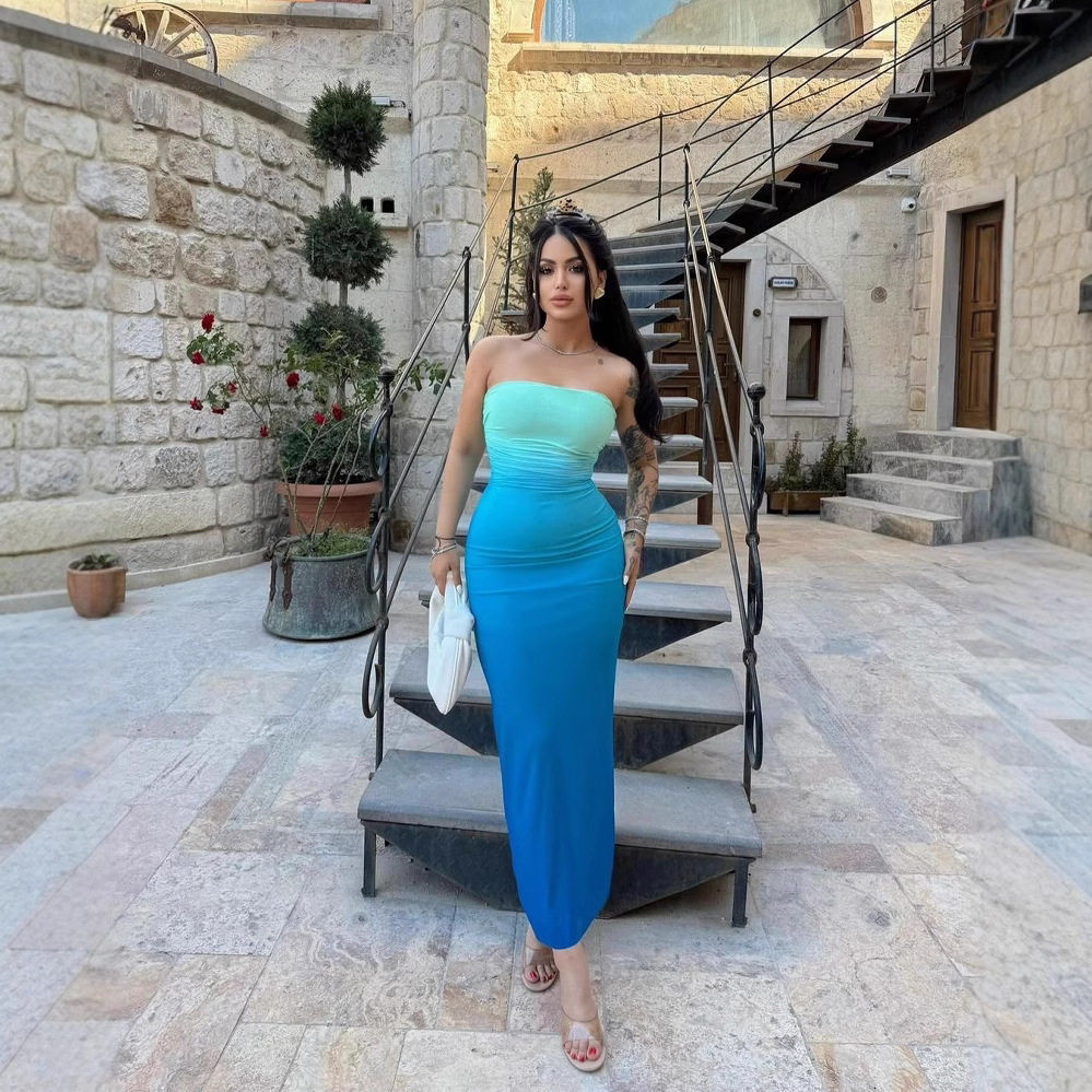 2025 European and American style summer slim fit sexy tube top gradient color medium long one-step skirt factory direct trend sales new designer dress