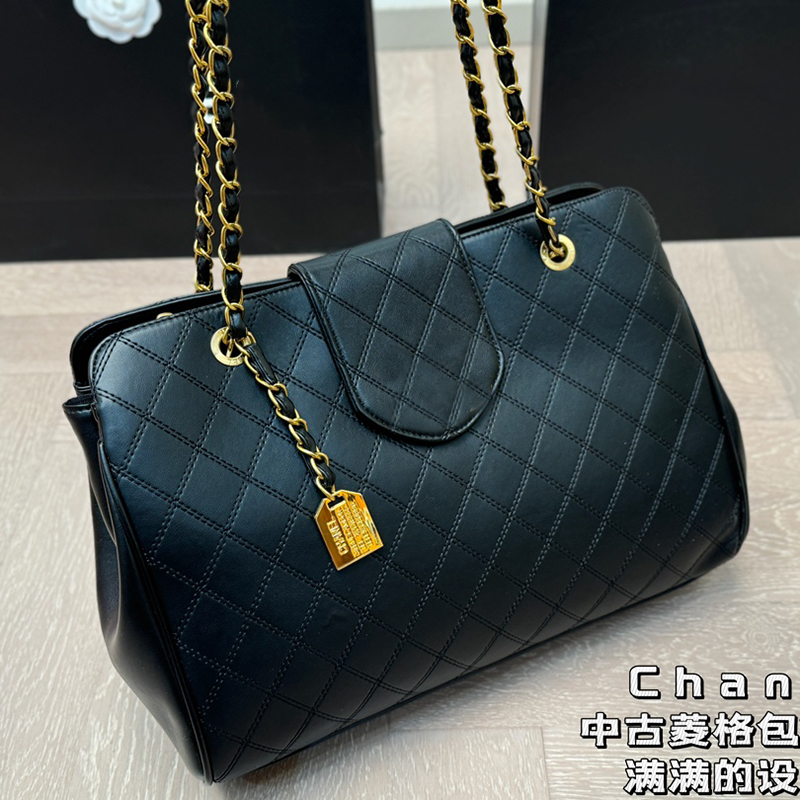 Tote Bag Large Capacity Shopping Bag 35cm Fashion Womens Shoulder Bag Double Stitched Gold Hardware Metal Small Pendant Luxury Matelasse Chain Crossbody Bags Purse