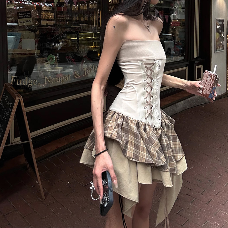 Summer 2025 khaki off shoulder tube skirt, summer thick waist lace fashion up short patchwork dress, lace up spicy girl style new designer dress