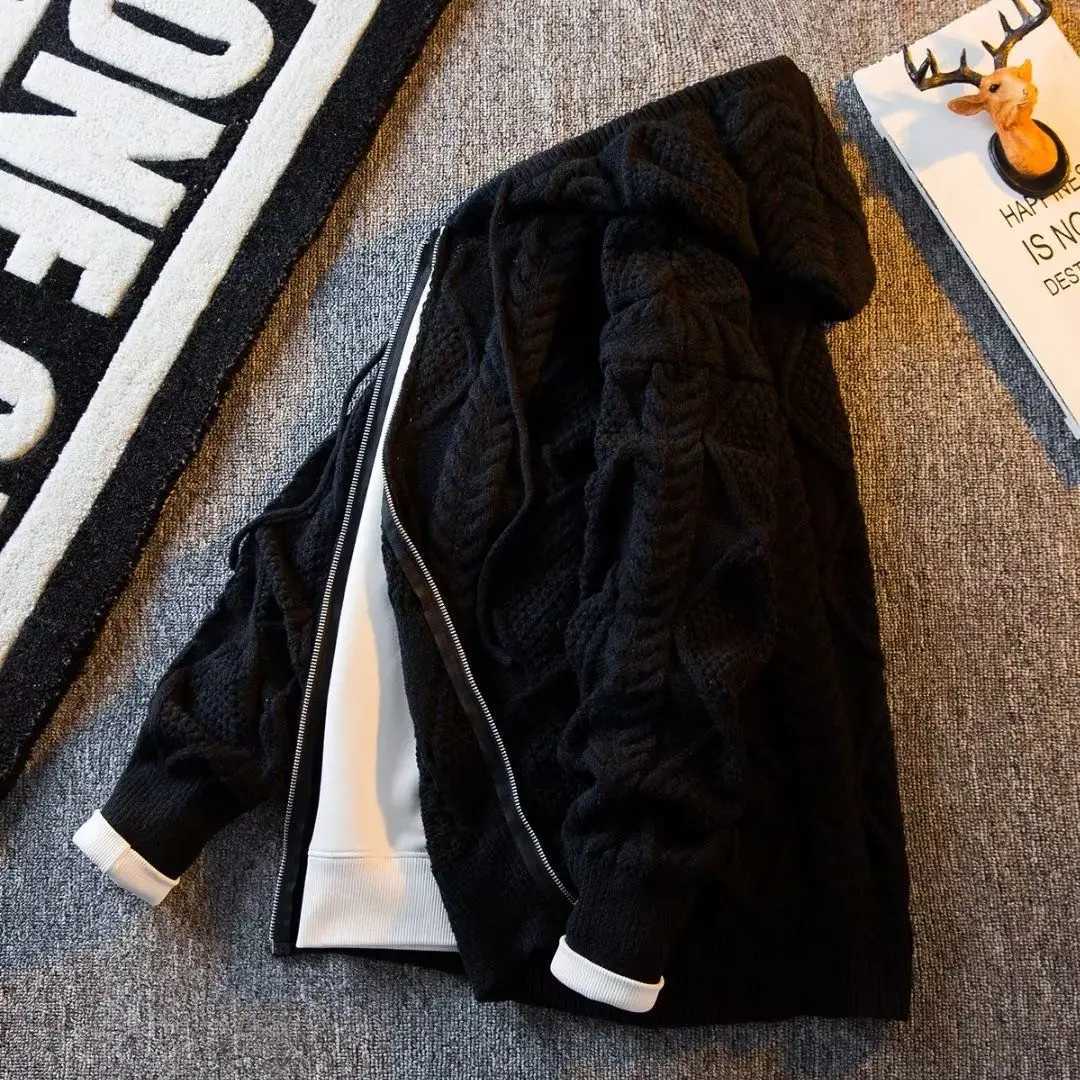 New Fashion England Style Hooded Streetwear Zipper Cardigan Autumn Winter Knitted Thick Sweater for Men with Hat Mens Clothing XJ250805