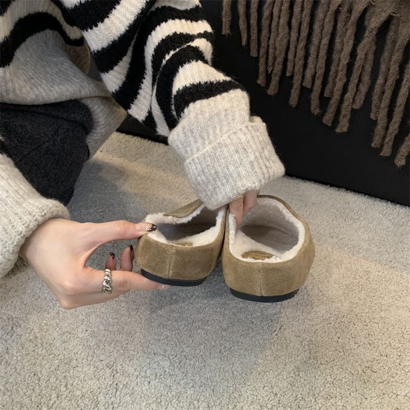 Fluffy Lined Women Slippers 2025s Winter Designer New Retro Flat Slipper Versatile Outdoor Durable Slides Comfortable Convenient Daily Wear Sizes 35-4