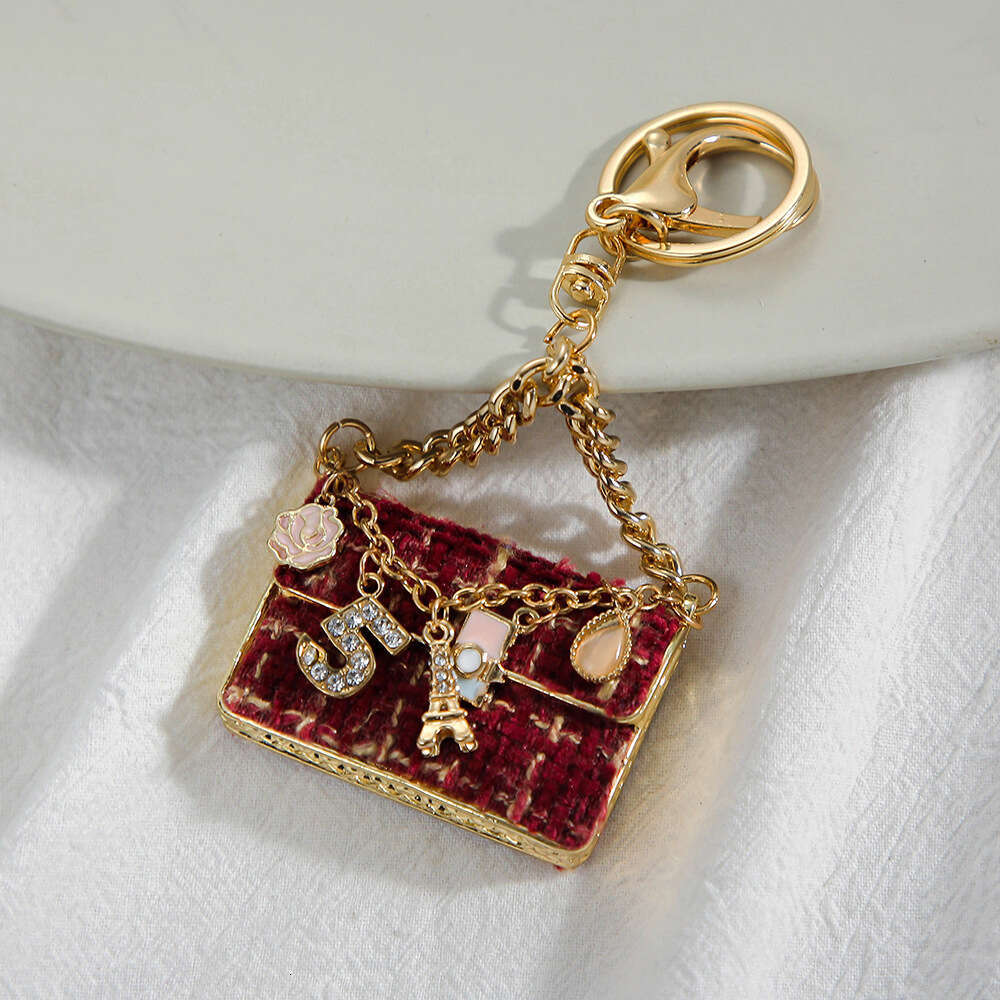 DHessentials Stylish Alloy Keychain Gift Set Luxury Metal Keyring with Soft Velvet for Wedding Birthday Travel Graduation Party (11 Colors) YSK254