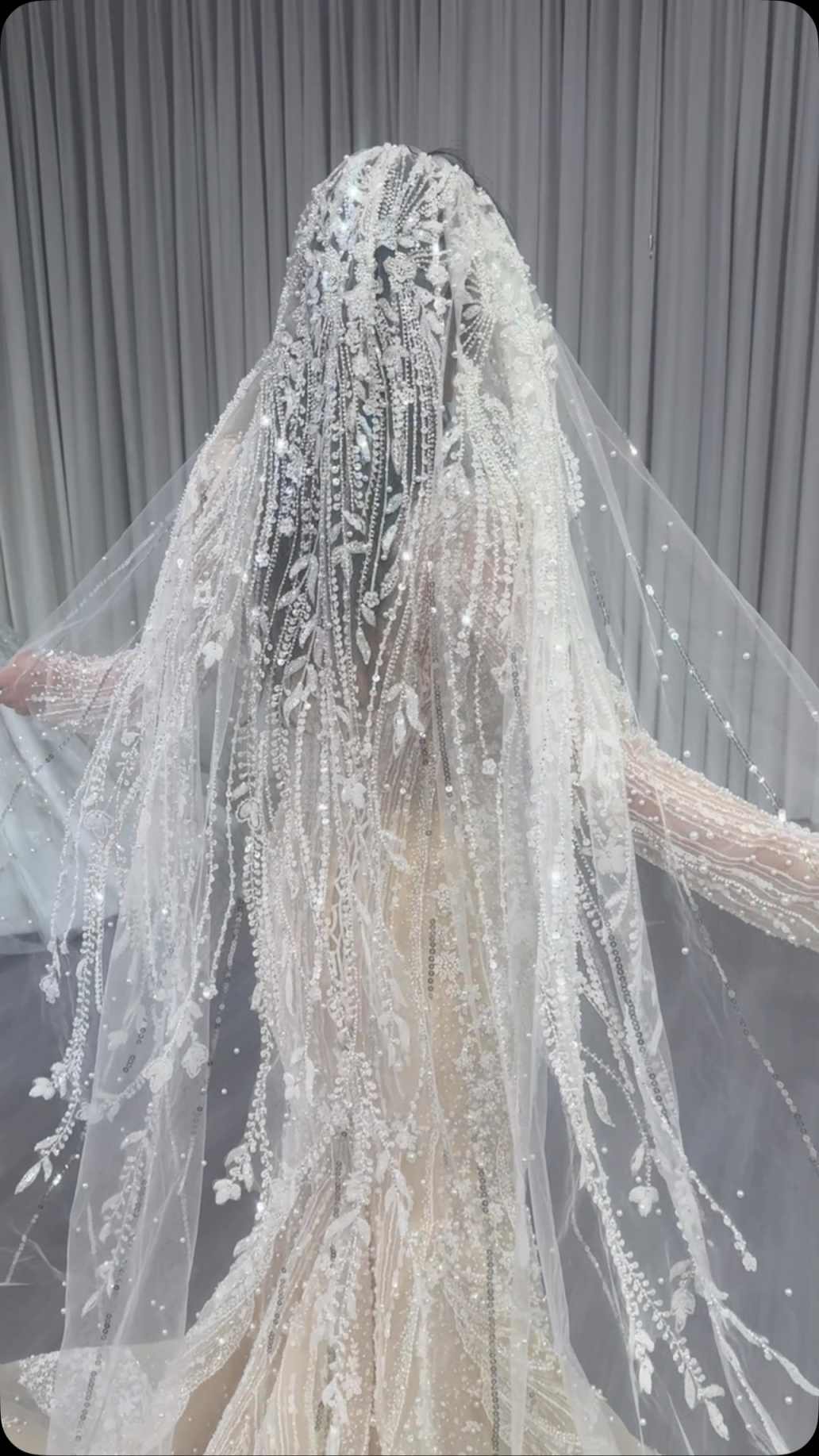 Customized Illusion Bridal Veils Sequins Beading Appliques Lace One Layer 3M Long Cathedral Veil Wedding Accessories