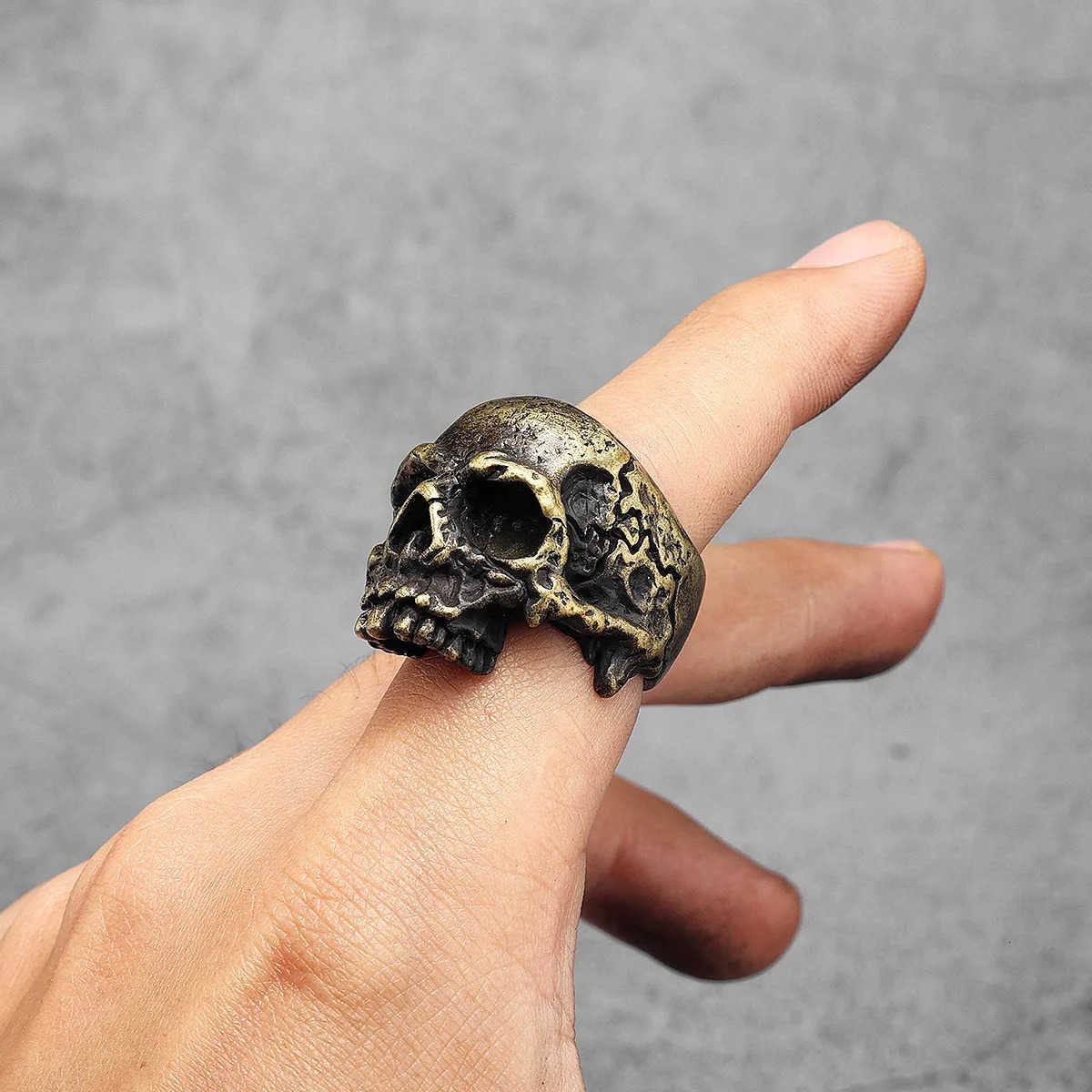 Copper Skull Men Rings Brass Women Jewelry Punk Gothic Rock Vintage Fashion Decoration AccESSories Halloween Gift M250805