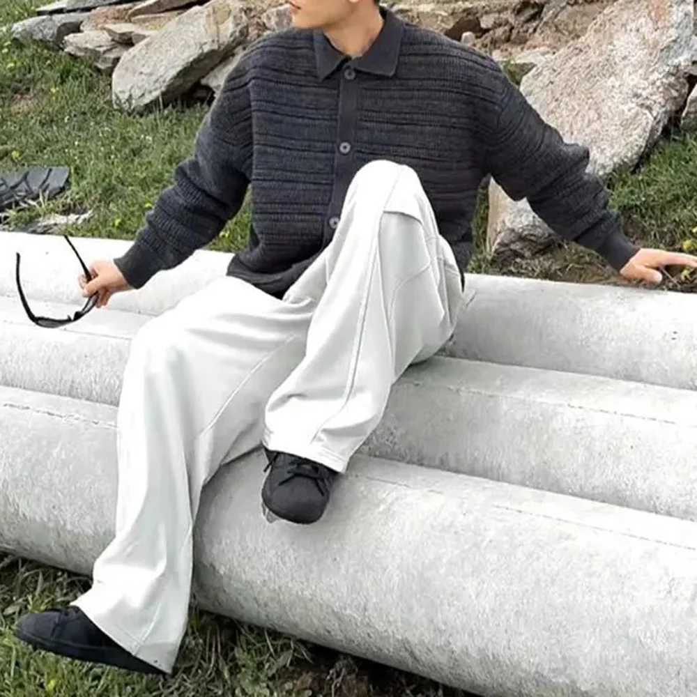 Cardigan Mens Japanese Casual Knitted Sweater Jacket Niche Trend High-End Loose Button Sweater Couple 2024 Autumn Mens Clothing XJ250805