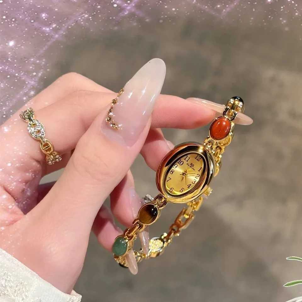 Luxury Vintage Quartz Womens Watches Fashion Natural Green Jade Bracelet Clock Numerals Small Oval Dial Watch Women Accessories XJ250805