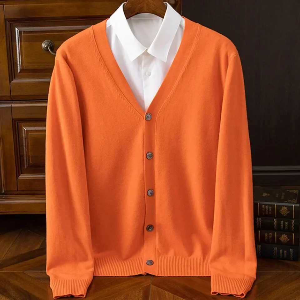 Fashion Mens Classic Solid Color Knit V-Neck Cardigan Sweater Soft Baggy High End Cardigans Sweaters Coat Man Clothing XJ250805
