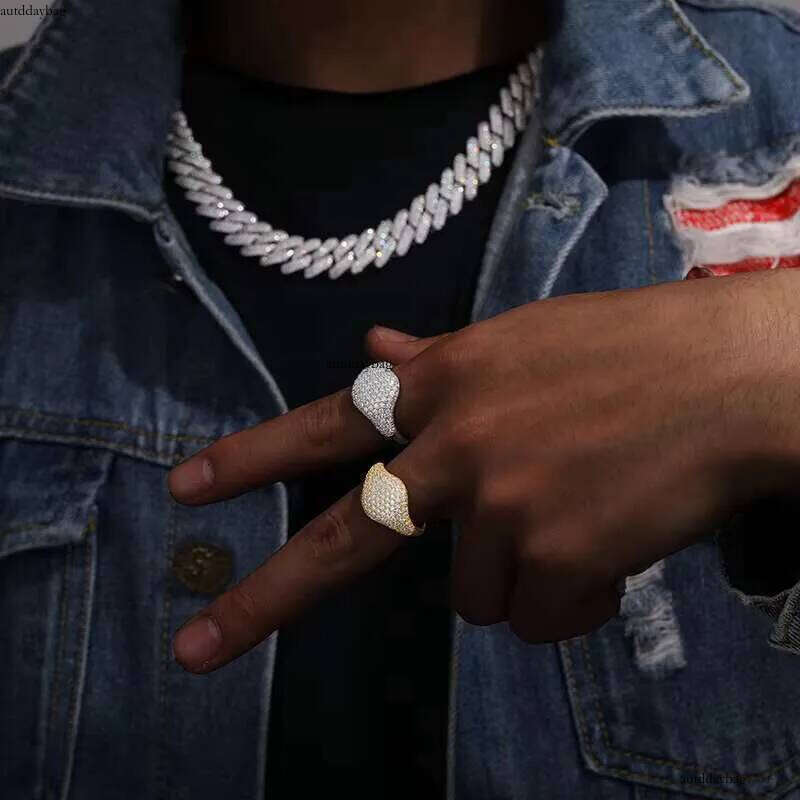 VVS1 D Color Moissanite Fine Jewelry High Quality Sterling Sier Engagement Rings Trendy GRA Certified