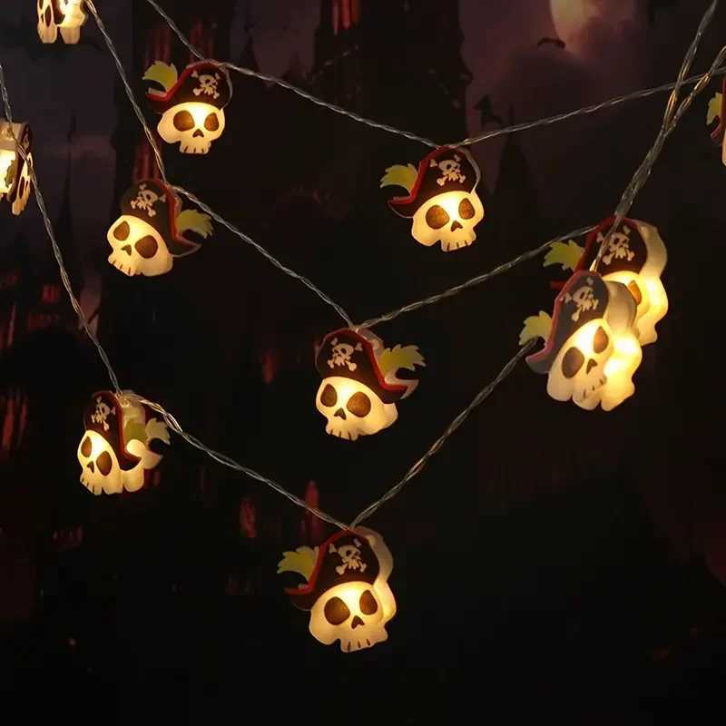 1pc Halloween Pirate Skull String Light 10/20LED Hanging Atmosphere Lamp For Home Haunted Houses Indoor Festival Party Decoration XJ250804