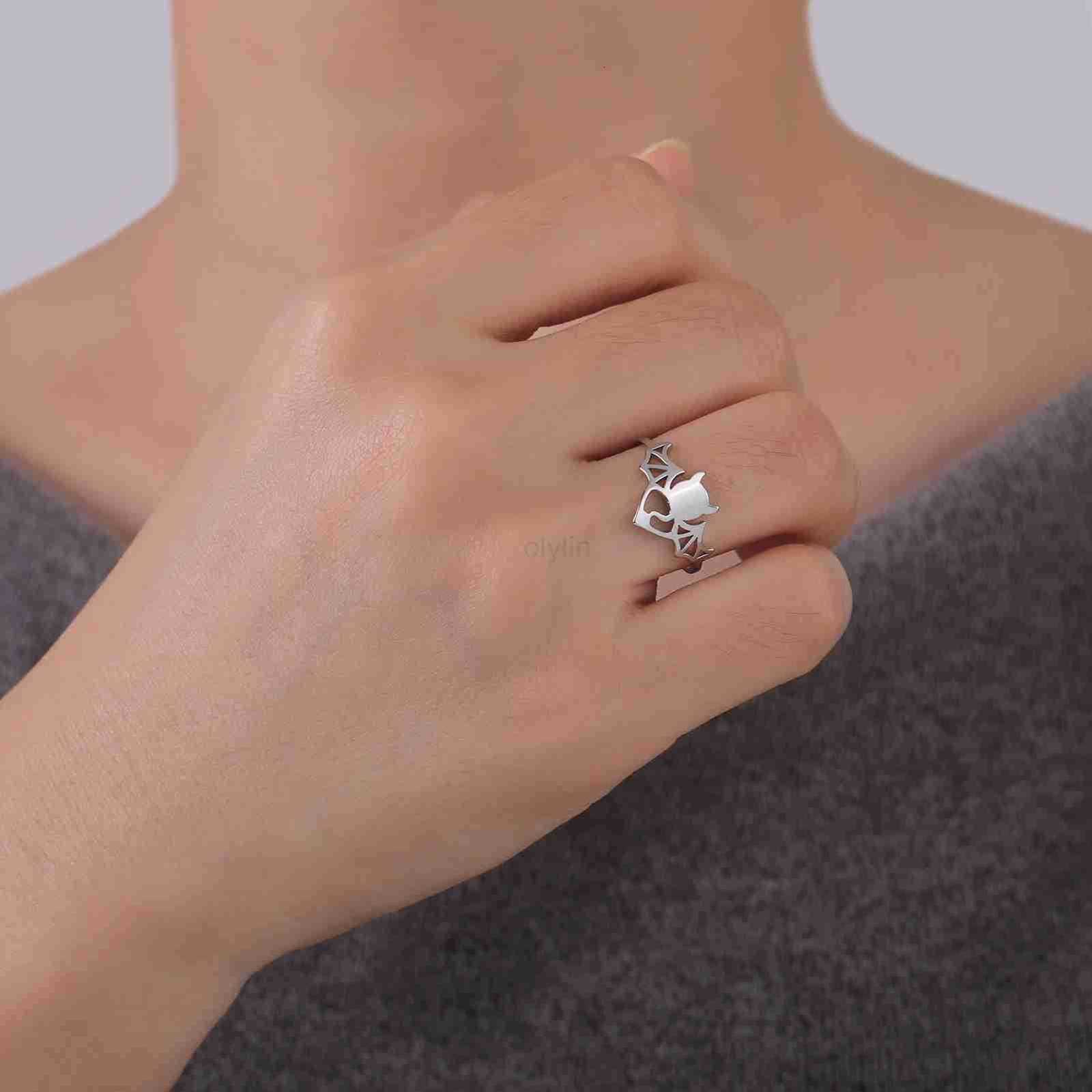 Skyrim Demon Bat Wing Ring Stainless Steel Gold Color Women Finger Rings Jewelry Gift Gothic Vampire Halloween Accessories M250805