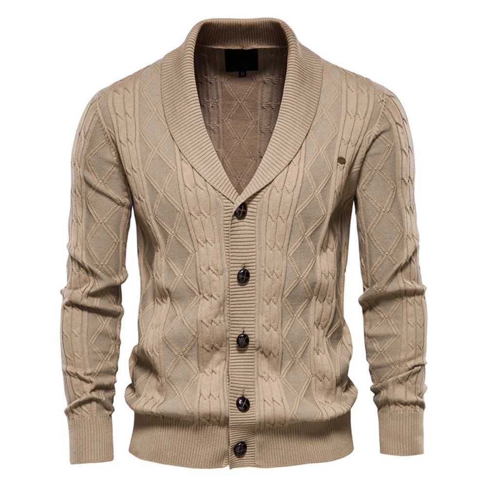 New Men Japanese Style Cardigan Coat High Quality Jacquard V Neck Solid Color Long Sleeve Sweater Jacket Fashion Outerwear M-3XL XJ250805
