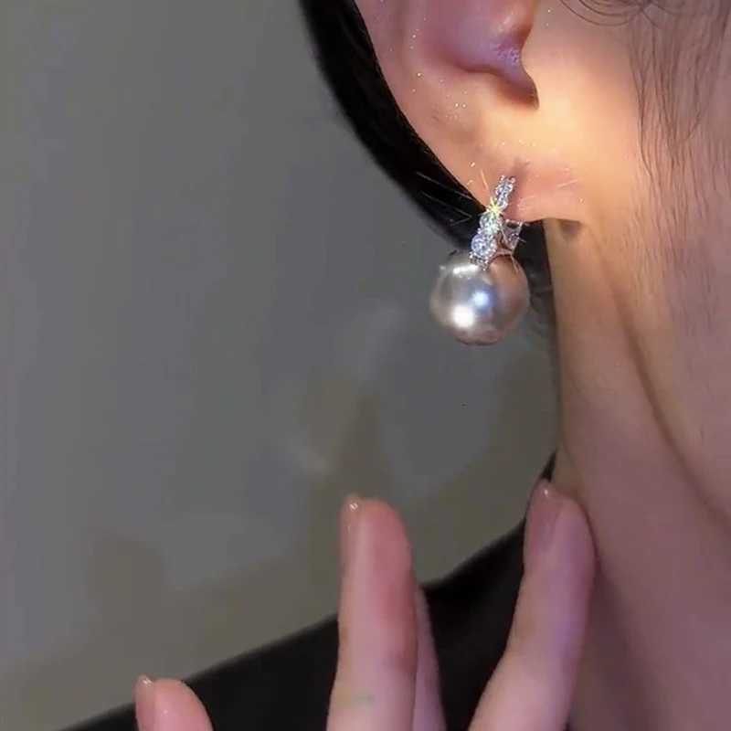 New Trend Pearl Pendant Micro-paved Zircon Silver Color Earrings for Women Light Luxury Temperament Girls Party Jewelry Gift Y250804