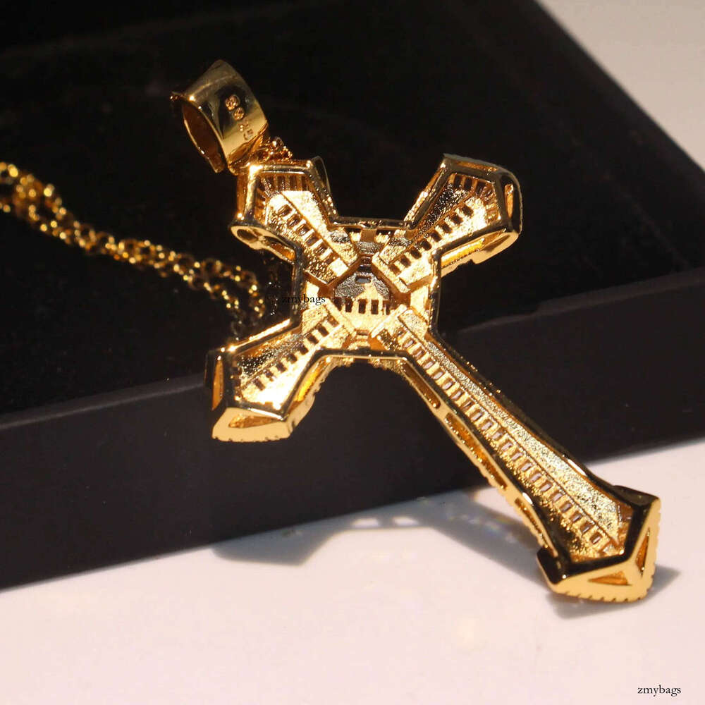 Hot Sale Vintage Fashion Jewelry Sterling Sier &Gold Fill Princess Cut 5A Cubic Zirconia Cross Pendant Women Wedding Necklace Gift