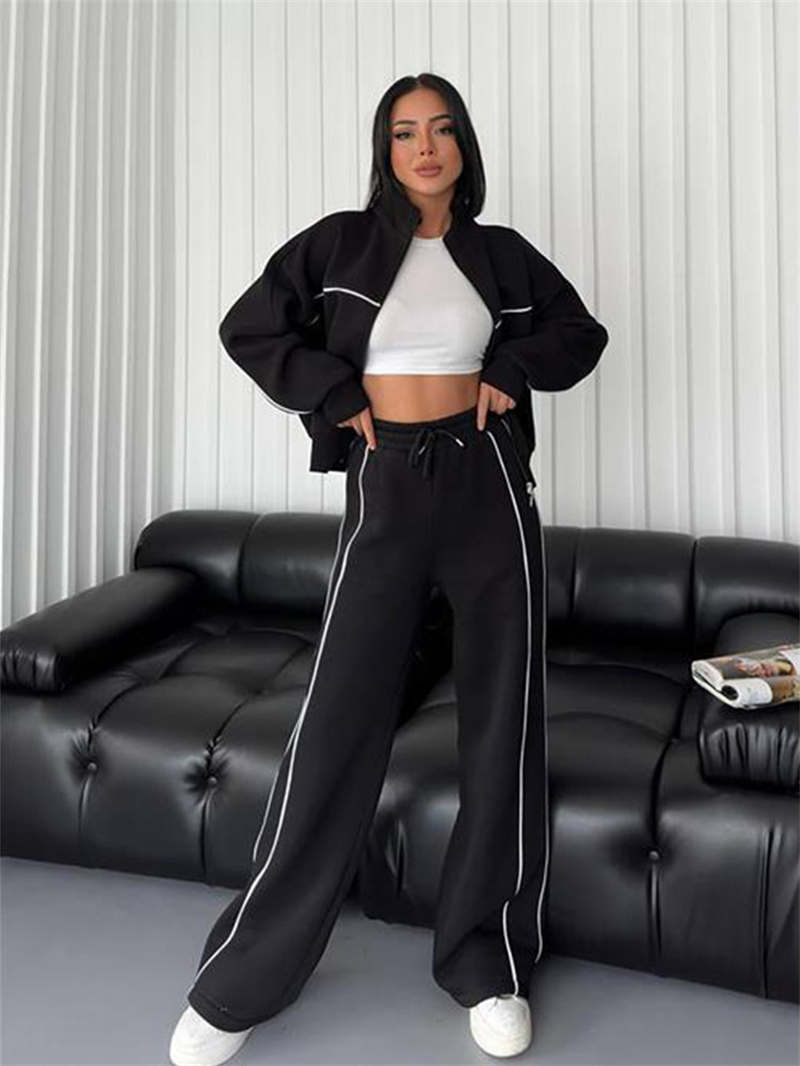 Free shipping classic light luxury casual outdoor sports fashion set womens long sleeved high neck cardigan