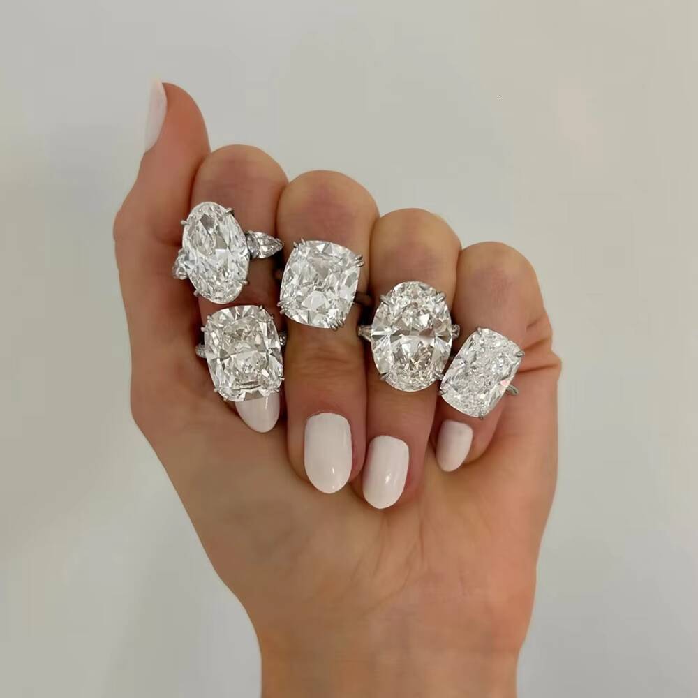 Customizable 10K 18K Gold Engagement Solitaire Ring 1CT 5CT Oval Cushion Cut VVS Moissanite/Lab Grown Diamond Engagement Ring