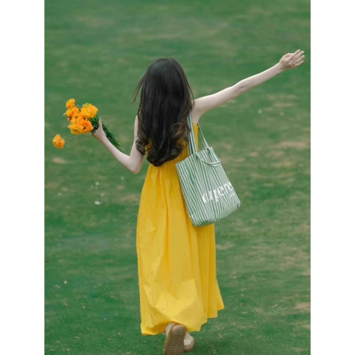 2025 trend Sicilian style spaghetti strap dress for women's summer stunning atmosphere beach vacation travel set photo long dress new designer dr